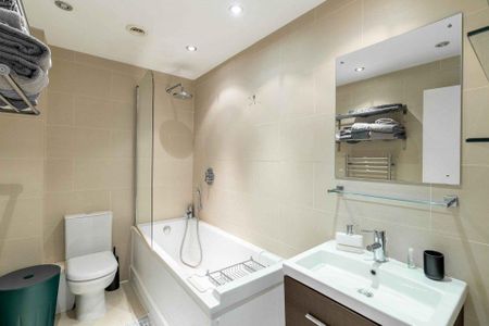 2 bedroom flat to rent - Photo 3