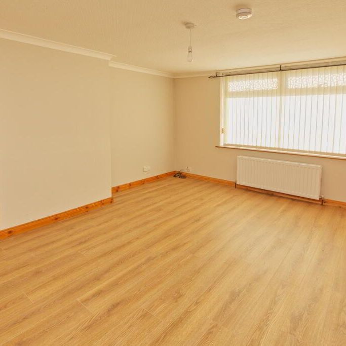 202 Clandeboye Road, Bangor, BT19 1QA - Photo 1