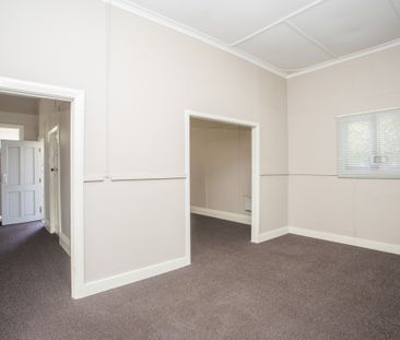 Cute 3 Bedroom House - Photo 2