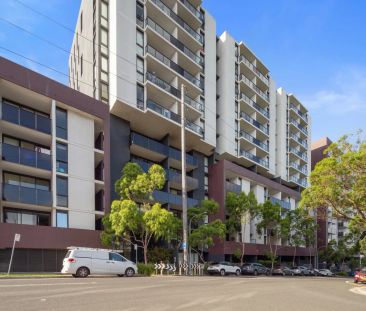Premium 1-Bedroom Apartment + Open Study & Storage | Hurstville - Photo 3