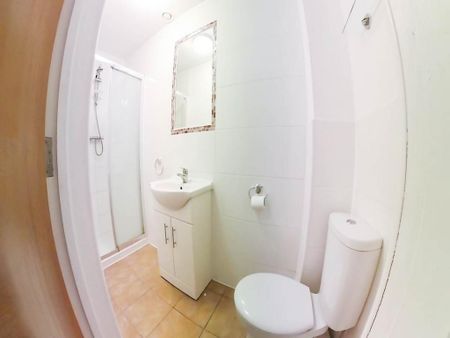 6 bedroom house to rent - Photo 5