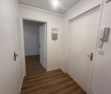 A LOUER ANGERS CATHO - Appartement MEUBLE de type ... - Photo 4