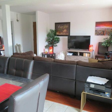 GRAND 4 ½ LEBOURGNEUF STYLE CONDO AIR CLIMATISÉE - Photo 3