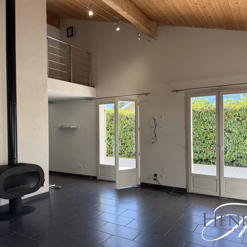Location Maison 4 pièces 151m² ST NAZAIRE LES EYMES 38330 - Photo 1