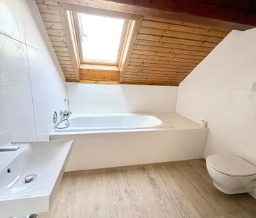 Ateliercharakter: Garconniere mit großem Balkon im 2.OG ohne Lift - Foto 3