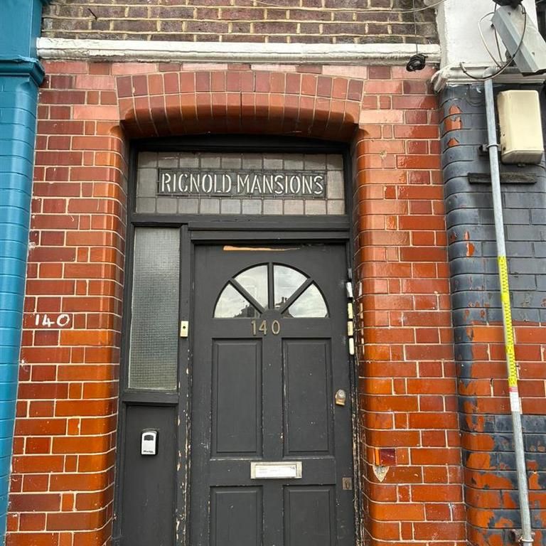 2 bedroom flat to rent - Photo 1