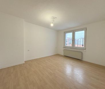 Großzügige 5-ZKB-Wohnung mit Einbauküche & großem Balkon In Saarbrü... - Foto 5
