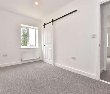 Duton Hill, Dunmow, CM6 - Photo 2