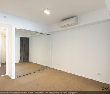 SPACIOUS 1 BED + STUDY IN SOUGHT AFTER LOCATION - Photo 3