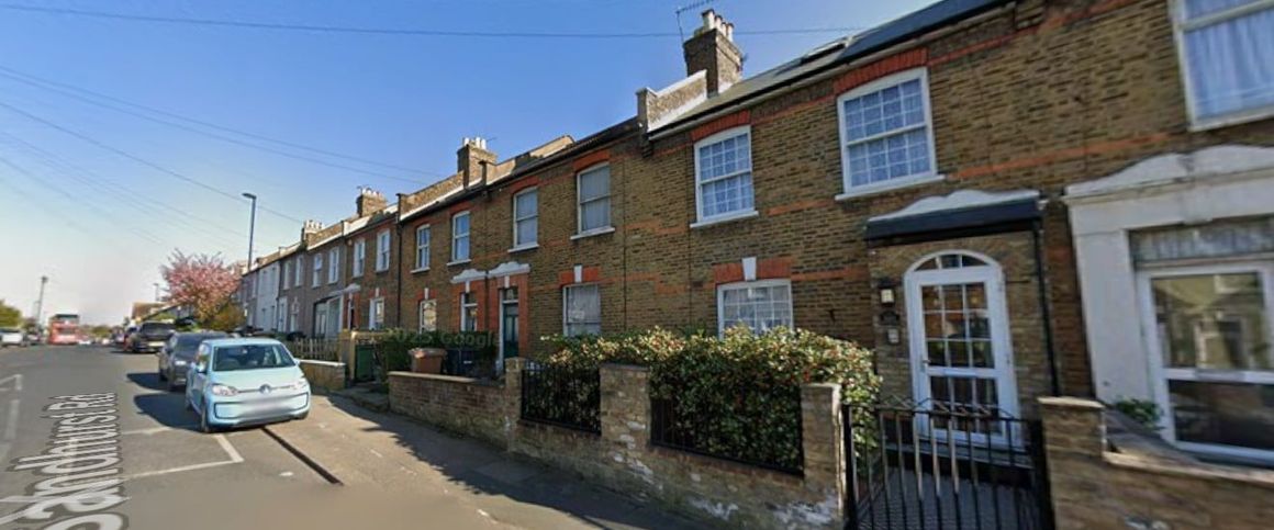 Studio Flat, Sandhurst Road, SE6 - Photo 1