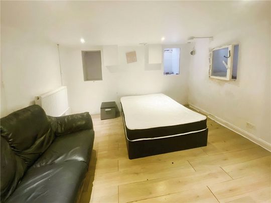 Recreation Road, Guildford, Surrey, GU1 1HP - Photo 1