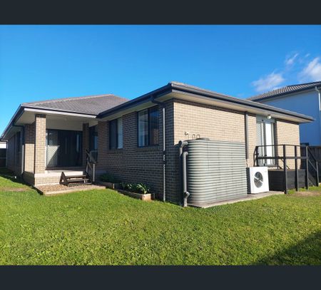 3 Darkmouth St, Chisholm, NSW 2322 - Photo 5