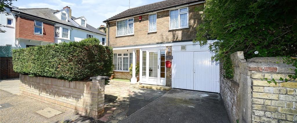 4 bedroom detached house to rent - Photo 1
