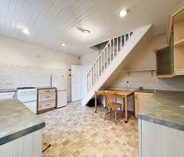 2 bedroom terraced house to rent - Photo 4