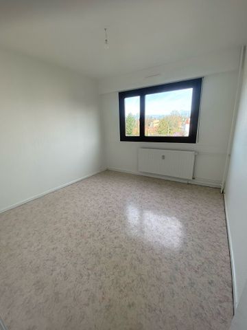 PFASTATT : appartement 4 pièces (86 m² Carrez) en location - Photo 2