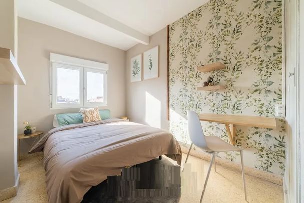 Avenida Pío XII, Valencia, Valencian Community 46015 - Photo 1