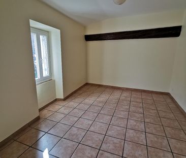Sur la commune de NYONS (26) un T3 de 52 m² au 1er étage. - Photo 1