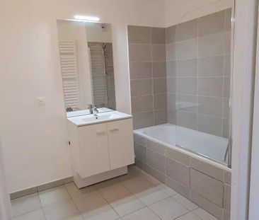 A LOUER, GRETZ-ARMAINVILLIERS, appartement F3 neuf de 57m² avec bal... - Photo 3
