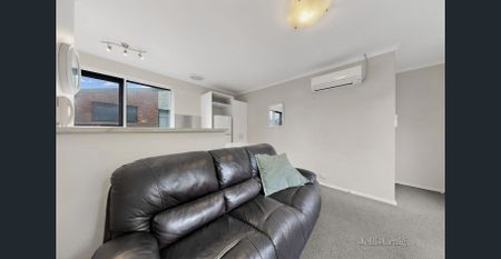 Modern Apartment in Prime Richmond Location - Photo 2