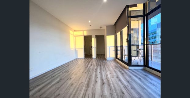 Central location - Photo 1