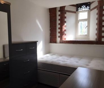 Flat 3 Tabernacle Chapel Garth Road - Photo 1