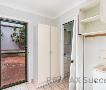 198 Ramsay Street (Granny Flat), Centenary Heights QLD 4350 - Apart... - Photo 2