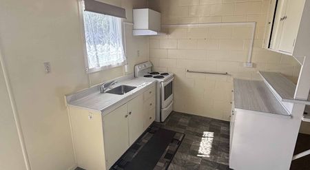 Tidy 1 Bedroom - Photo 5