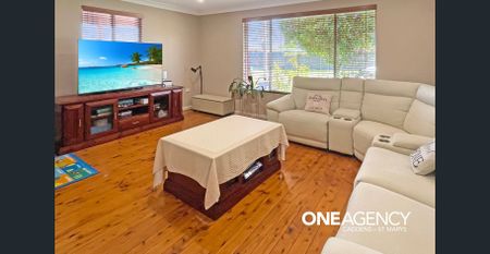 SPACIOUS FAMILY LIVING IN POPULAR SOUTH PENRITH!!! - Photo 5