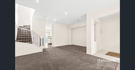 Freshly Pain and New Carpet though out - Photo 2