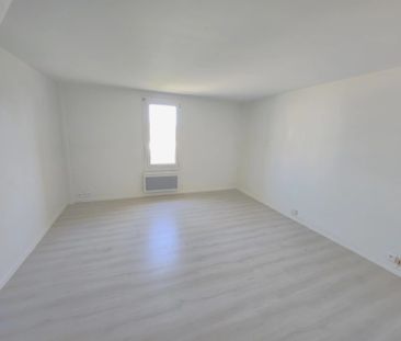 Location Appartement 2 pièces 31m² AIX EN PROVENCE 90ème - Photo 1