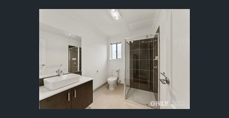 Modern Family Home!! - Photo 5