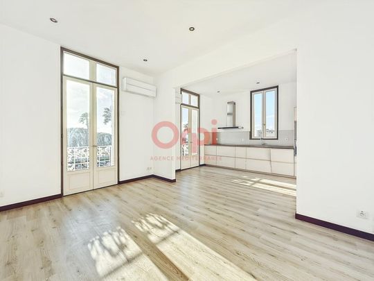 Location Appartement 3 pièces 79m² ST RAPHAEL 83700 - Photo 1