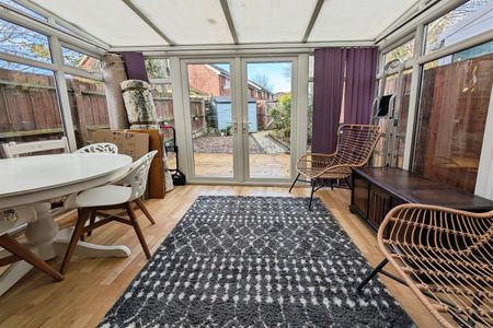 Chelveston Crescent, SO16 - Photo 3