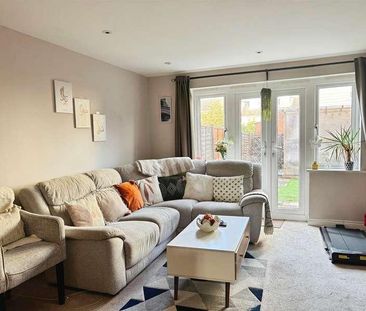 Eltham Avenue, Cippenham, SL1 - Photo 3