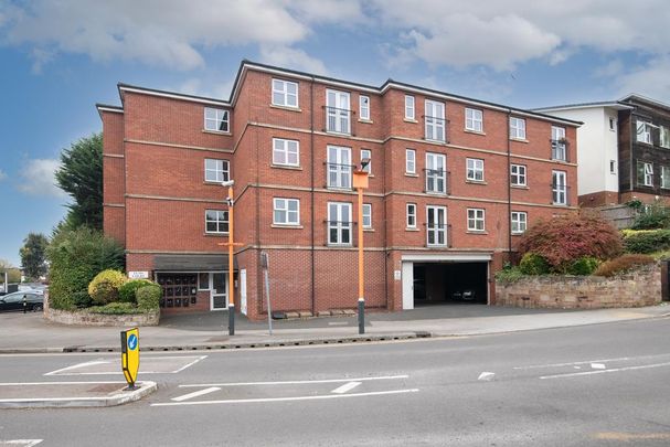 2 bedroom flat to rent - Photo 1