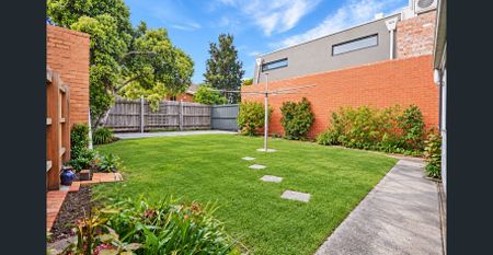 PLENTIFUL, EFFORTLESS LIVING - Photo 4