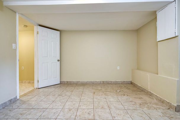 For Lease - 218 Broadview Avenue Unit# Lower, Toronto, Ontario - Photo 1