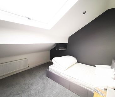 6 Bed Terraced House, Channell Road, L6 - Photo 3