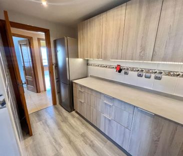 Piso de alquiler en Avenida de Ansaldo, 3, Albufereta - Photo 5