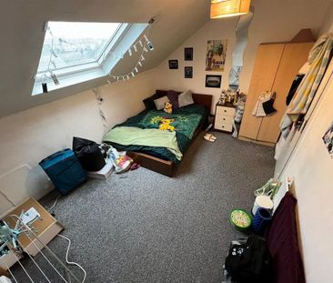 4 bedroom terraced house to rent - Photo 4