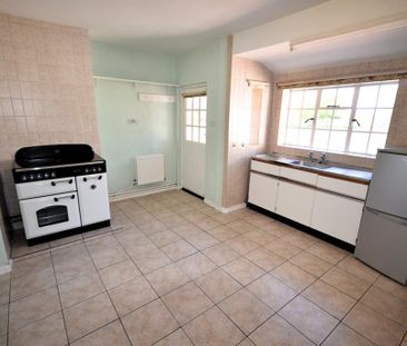 3 bedroom bungalow to rent - Photo 6