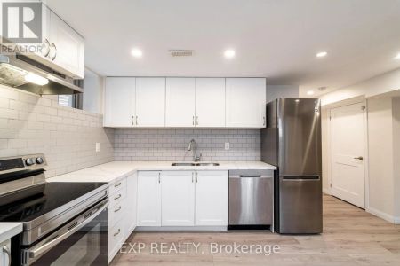 38 BUSATO DRIVE - Photo 2