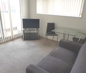 AUCKLAND CITY: Eden Terrace 8th floor one bedroom apartment with se... - Photo 1