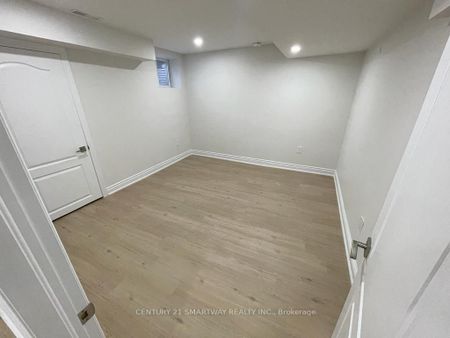 For Lease - 3224 Tacc Drive Unit# Bsmnt, Mississauga, Ontario - Photo 5