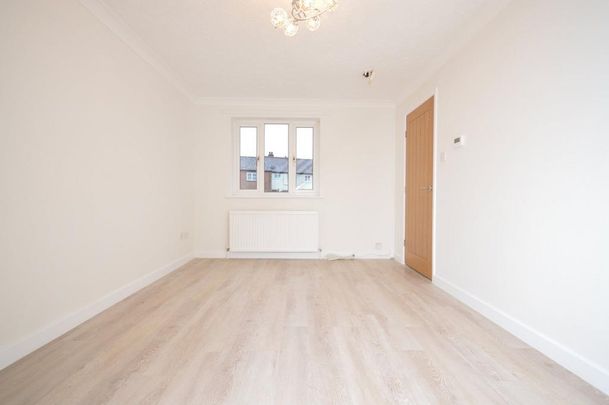 2 bedroom semi-detached house to rent - Photo 1