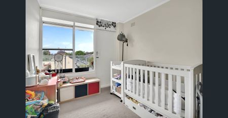 Lright and Airy - the Ultimate Beachside Abode - Photo 4