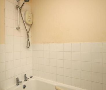 34 Whitethorn Avenue, Newtownards, BT23 8WT - Photo 3