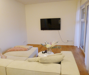 Atmosphärischer Altbauklassiker mit Dielen und EBK - tolle Lage Rad... - Photo 1