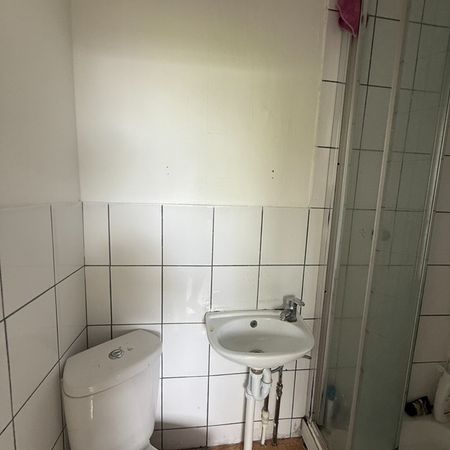 Studio Flat, Gervasa Close, HA9 - Photo 3