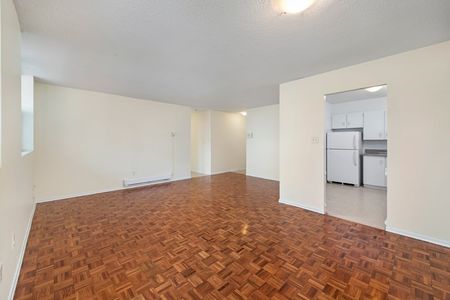 Macey Apartments - Photo 3